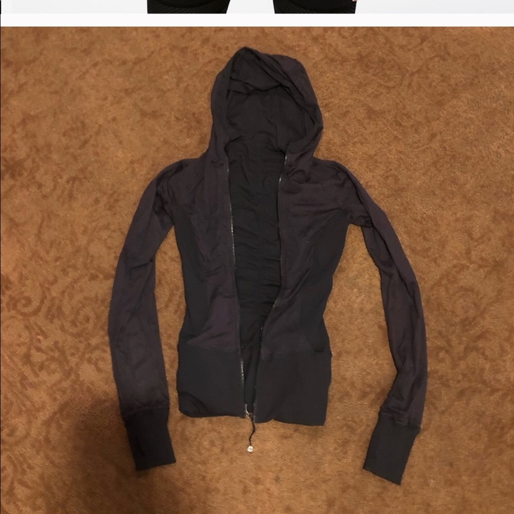 Lulu lemon jacket/ lulu lemon shorts